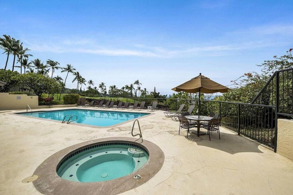 Beautiful 2/2 Condo In Kailua Kona. Ocean View! Extérieur photo